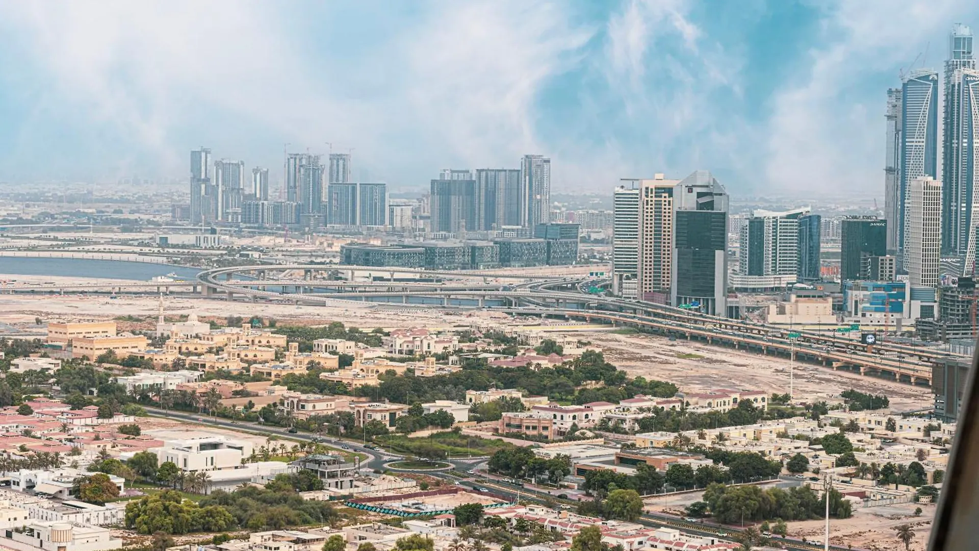 Difc Luxurious Spacious 1-Bed Apt In A Prime Location Dubai 0*,