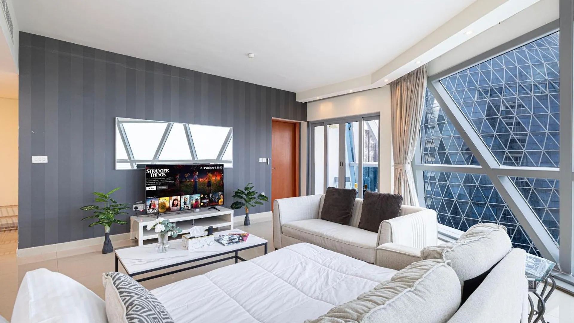 Difc Luxurious Spacious 1-Bed Apt In A Prime Location Dubai 0*,