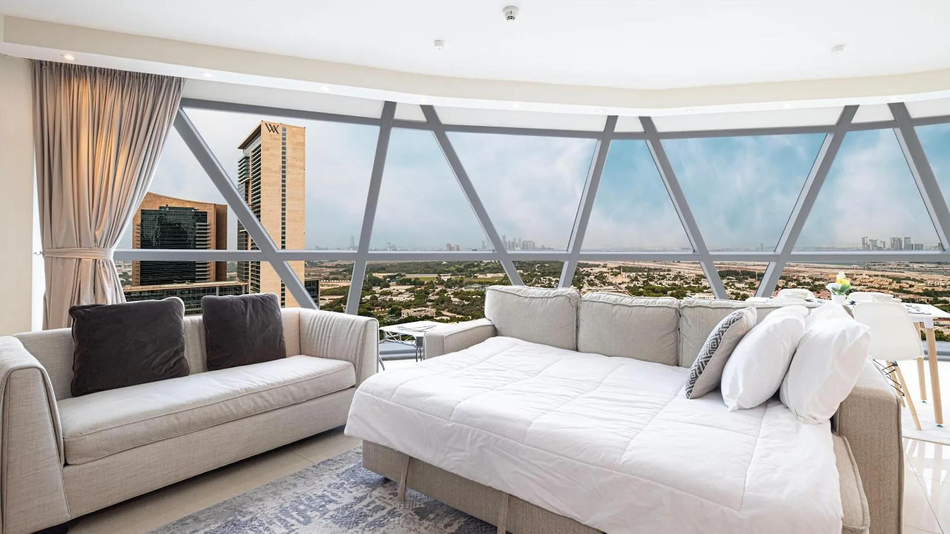 Difc Luxurious Spacious 1-Bed Apt In A Prime Location Dubai Apartment